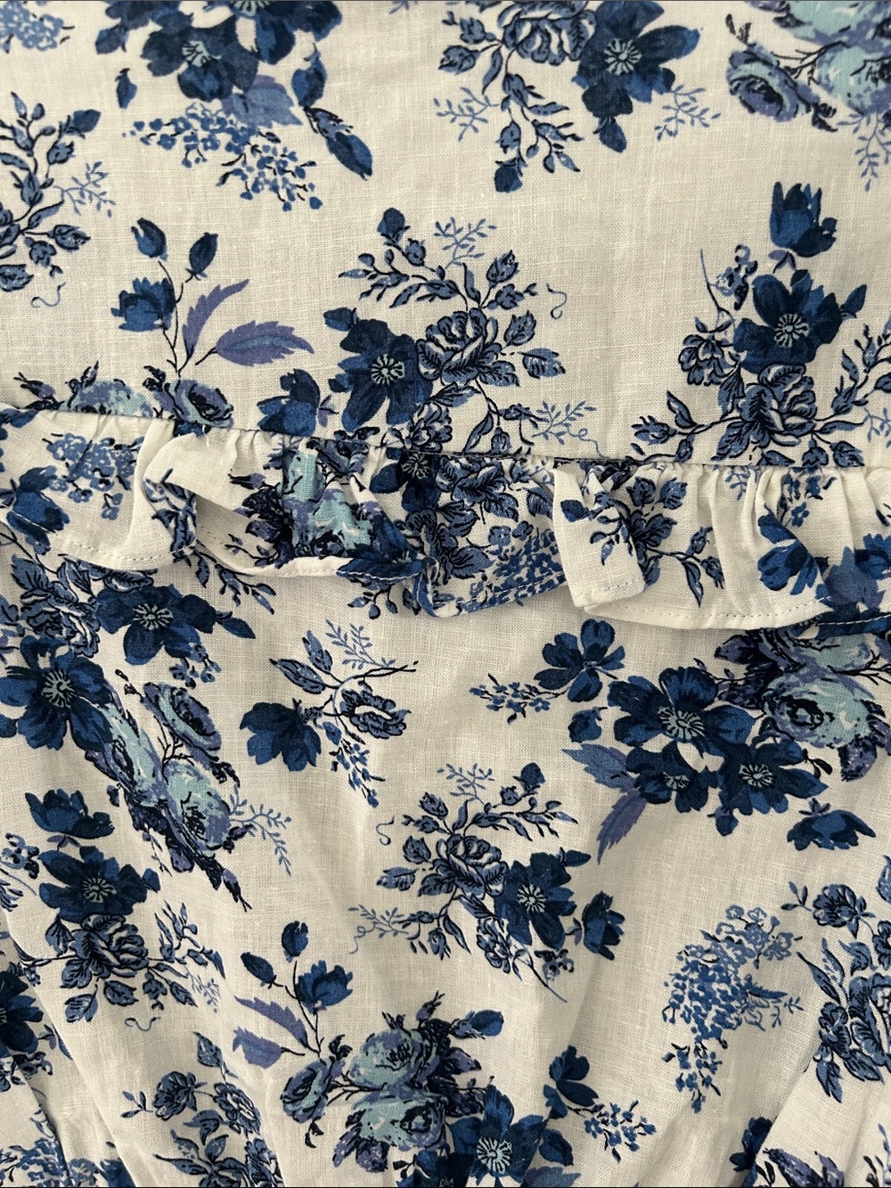 Cupcakes & Cashmere Tie-Front Crop Top Blue/White Floral Ruffle Peasant Milkmaid - Picture 8 of 16